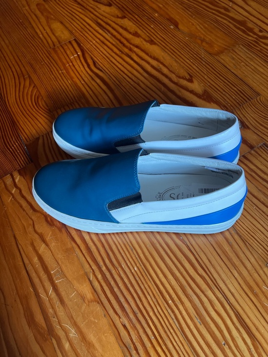 Tod's Shoes - Tod’s women Slip-On Sneakers in Blue , aqua and White